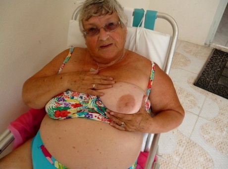 granny bodybuilder top photo