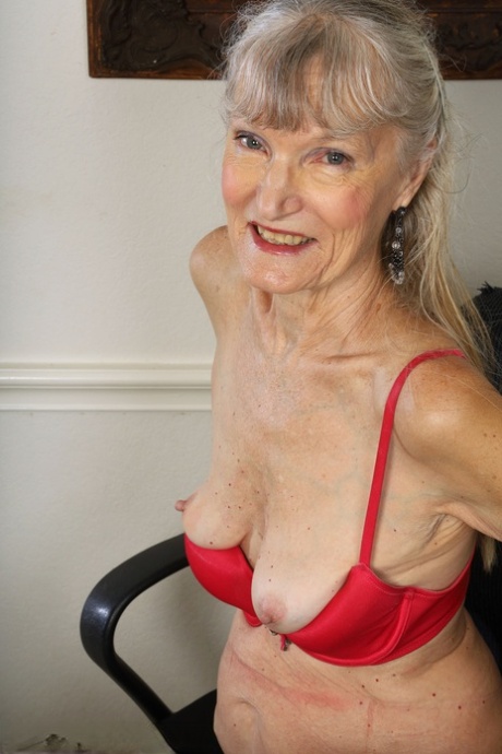 older women soft porno images