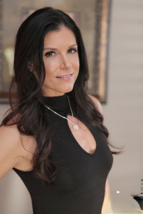 India Summer beautiful model pic