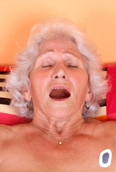 older women on fuck machine art nude img