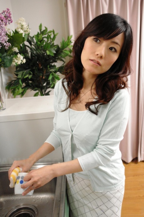 Manami Komukai pornographic model image